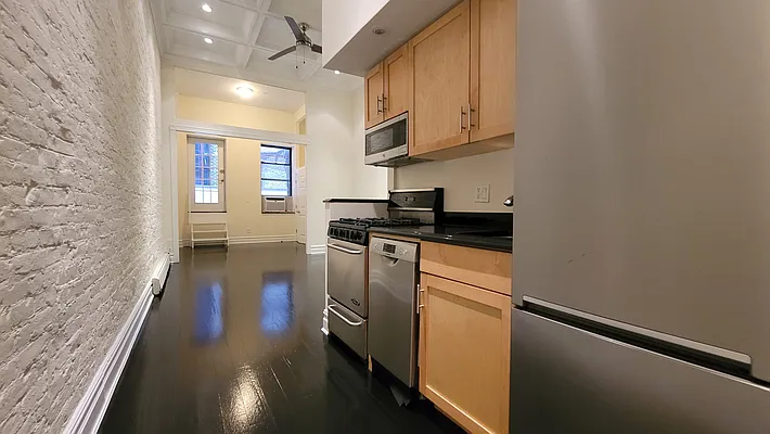 Rented by Julien Aractingi, LREB | media 1