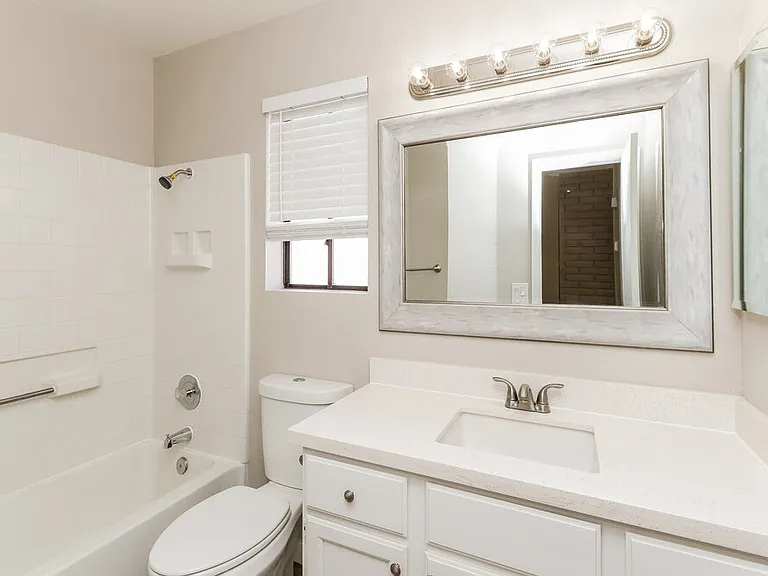 141 Emden Dr — Photo 15