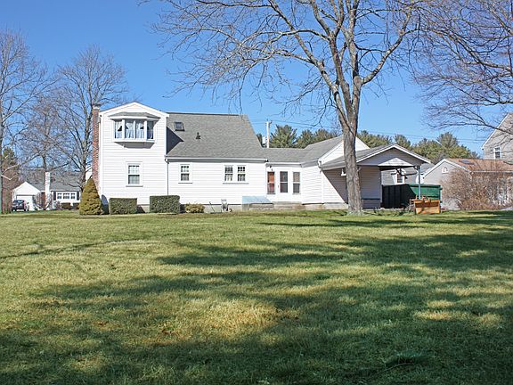 Large backyard/covered patio