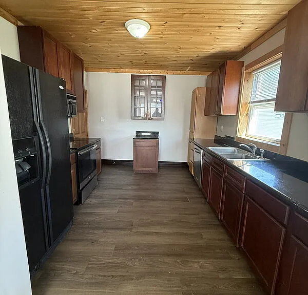 821 Broadway Ave #1 — Photo 7