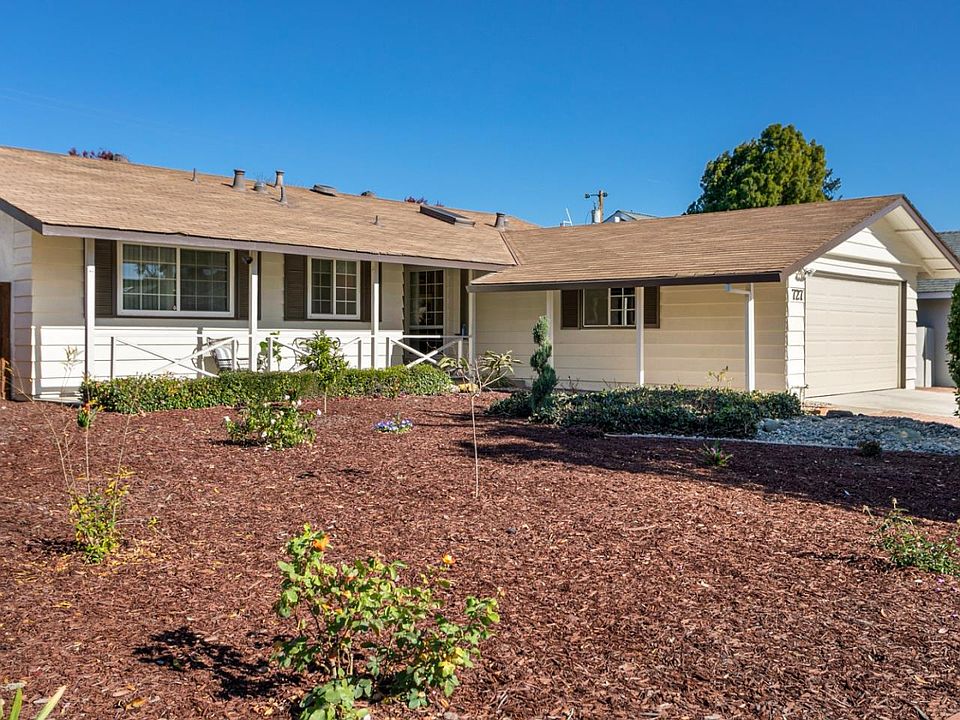 1st image of 727 Cardigan Dr