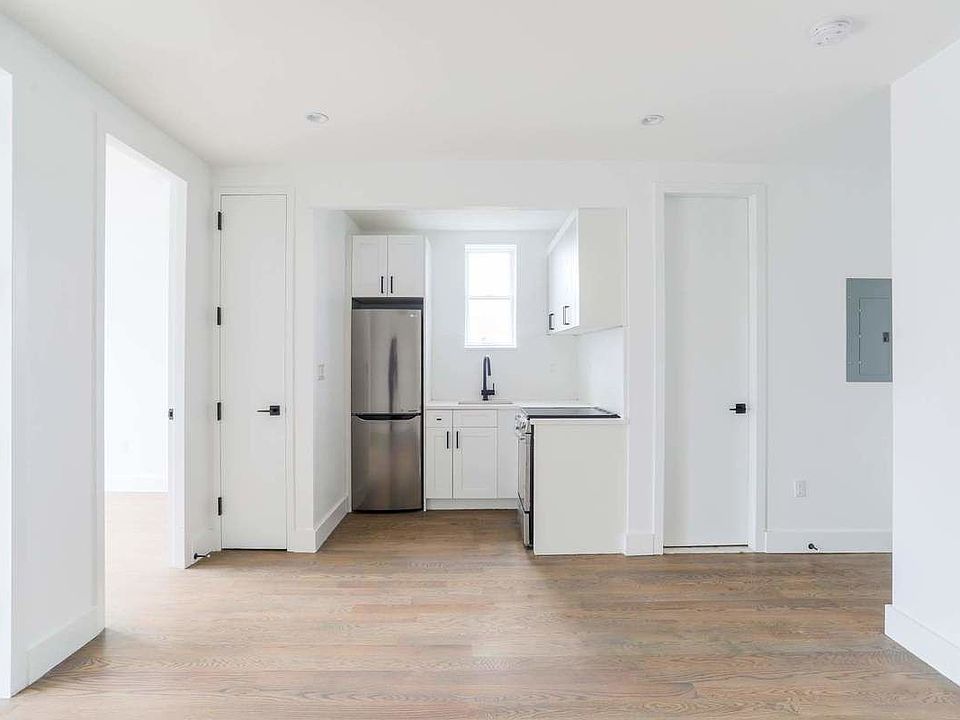1st image of 281 E 32nd St #2A