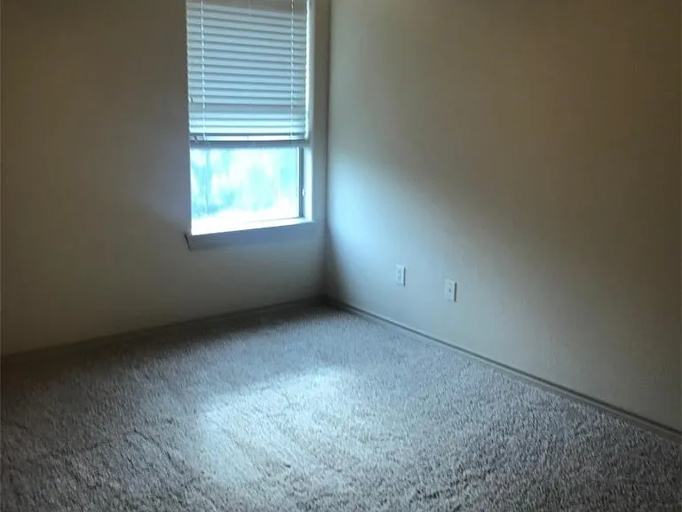 2212 Brougham Pl — Photo 6