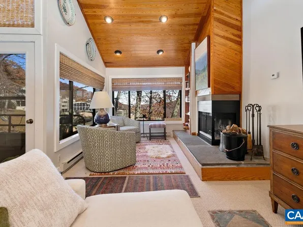 303 Dobie, Wintergreen Resort, VA 22967