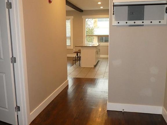 5th image of 702 4th Ave E APT 106