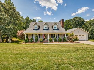 107 Ridgeview Dr, King, NC 27021