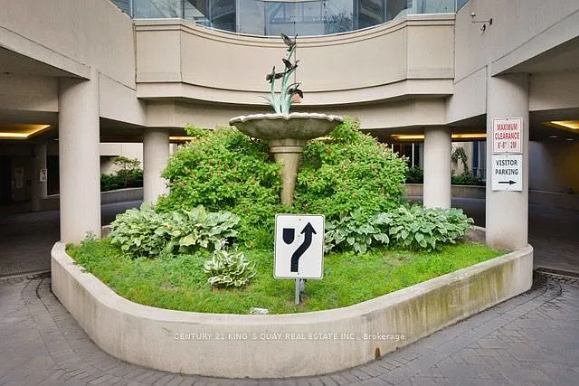 Circa — Photo 4