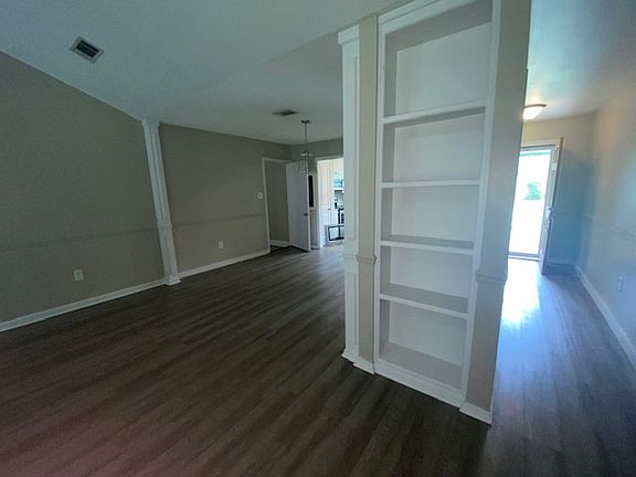 4th image of 12483 Red Fox Dr