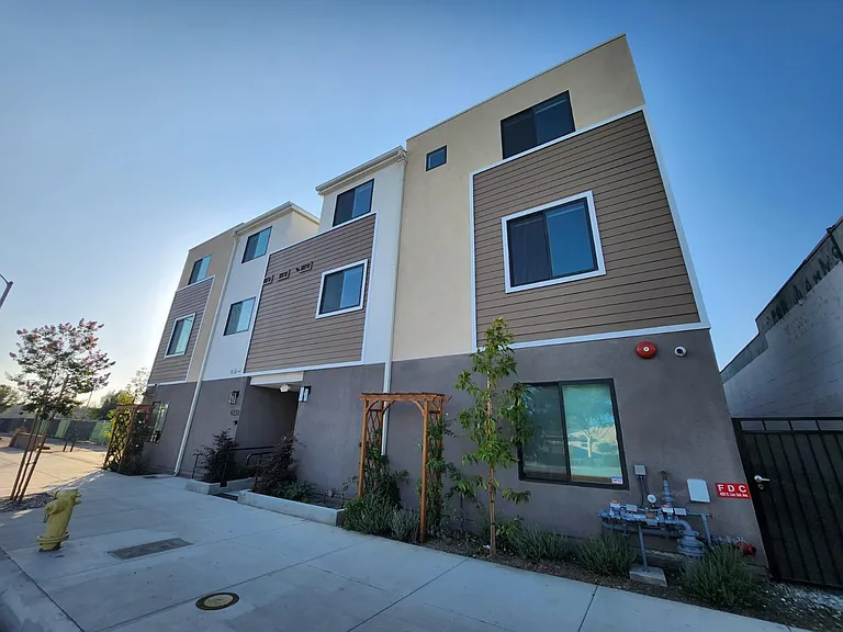 4251 E Live Oak Ave #12 — Photo 38
