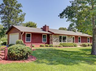 4302 Lamplighter Ln, Colgate, WI 53017