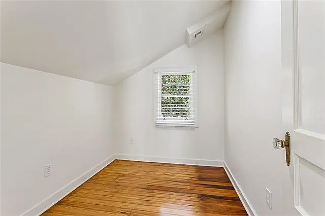 2 bed, 1.0 bath, 600 sqft, $1,500 — Photo 4