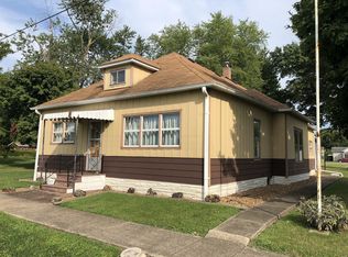 309 S 1st St, Livingston, IL