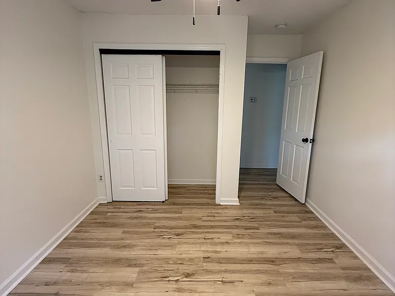 4912 Seabrook Ct — Photo 10