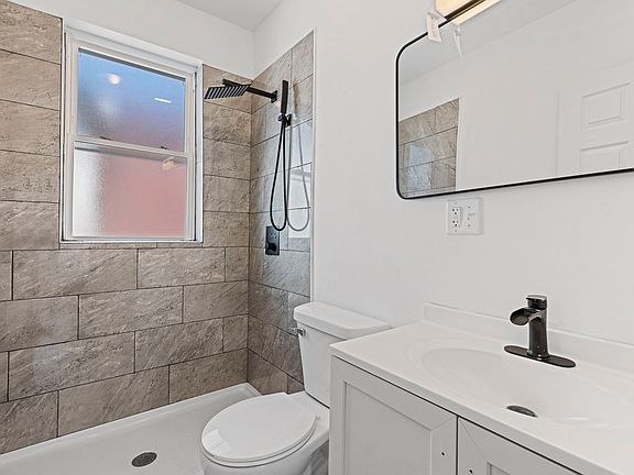 4th image of 6437 S Winchester Ave