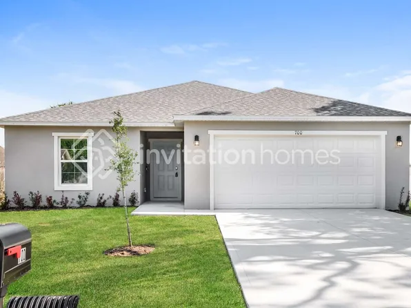 700 Grandeur St SE, Palm Bay, FL 32909