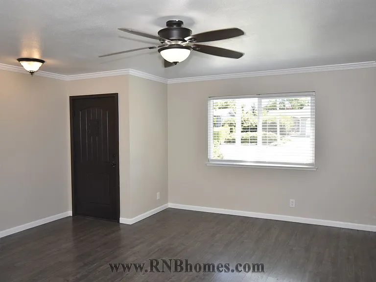 5578 Coronado Way — Photo 2