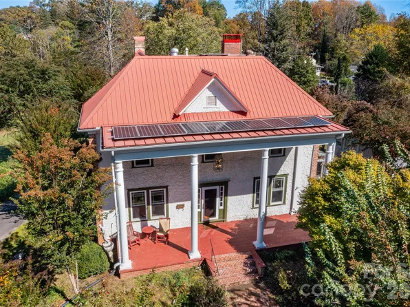 10 Best Life Ln, Brevard, NC 28712