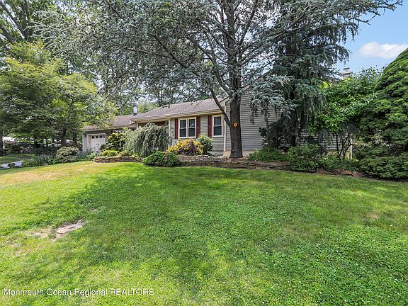 3rd image of 174 Ampere Avenue