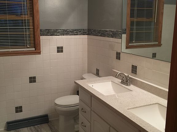 3rd image of 1330 Barnes Dr