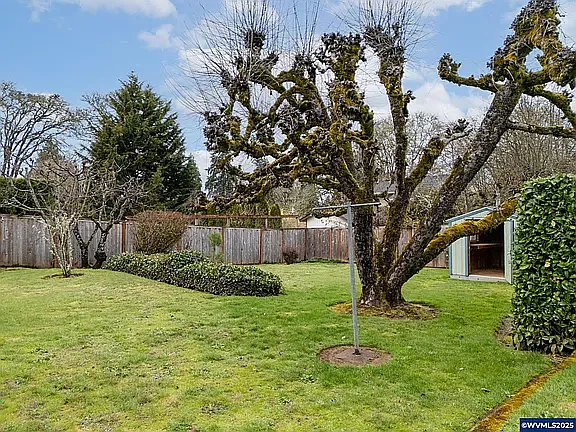 1950 SW Whiteside Dr — Photo 20