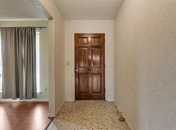 5th image of 3803 Silverstone Dr