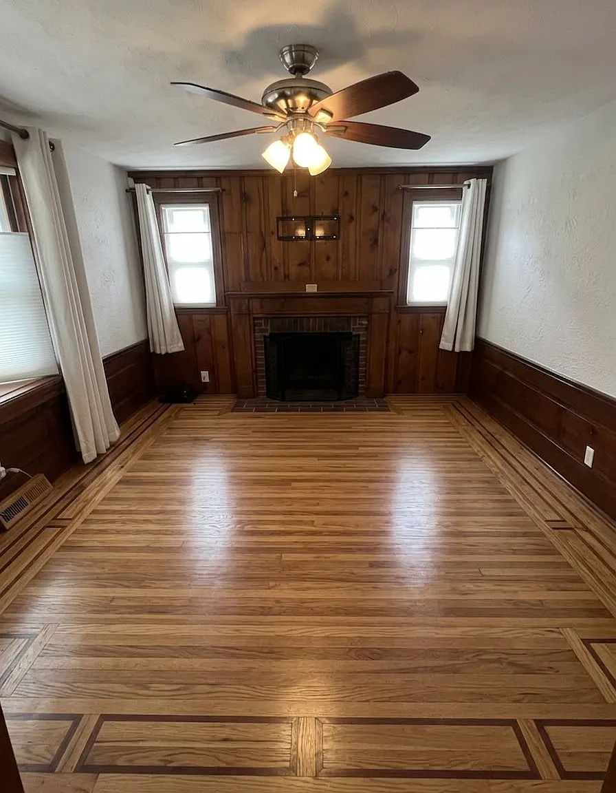 2 bed, 900 sqft, $2,600 — Photo 1
