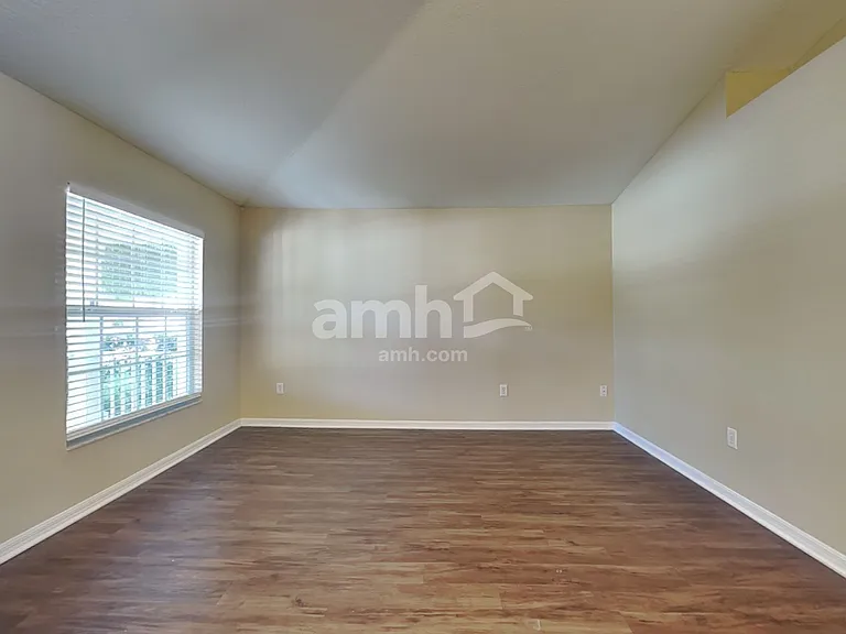 24801 Black Creek Ct — Photo 8