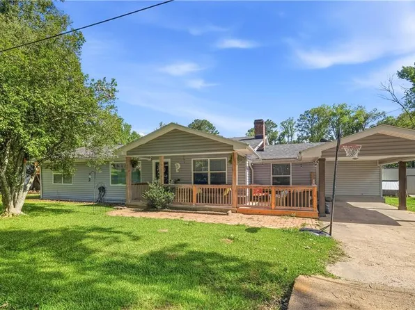 303 James Dr, Ball, LA 71405