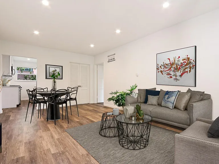 1101 Bay St #D — Photo 1
