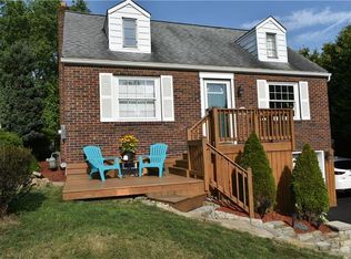 206 Logan Rd, Bethel Park, PA 15102