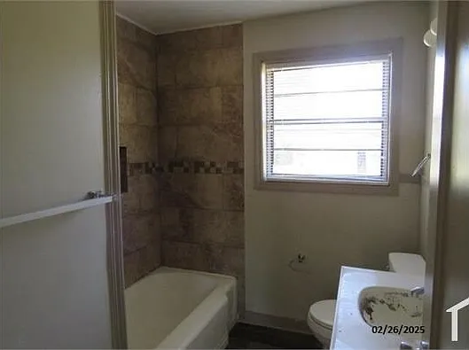 1911 Lionel St — Photo 8