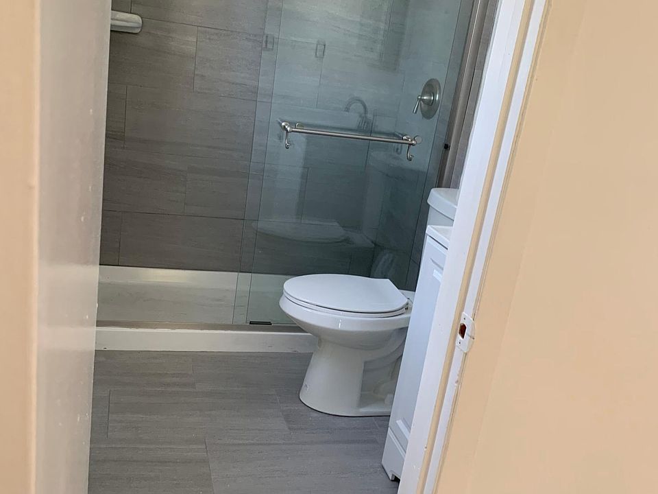 2nd image of 120-29 166th St #1