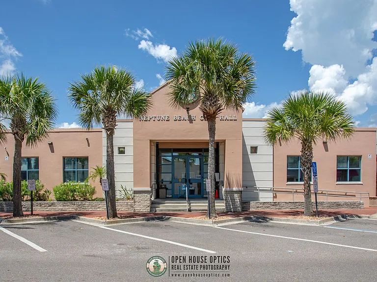 1766 Beach Ave — Photo 100