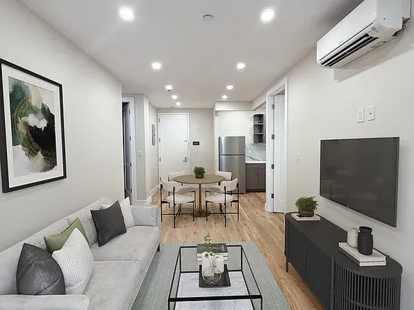 694 Rutland Road image 2 of 15