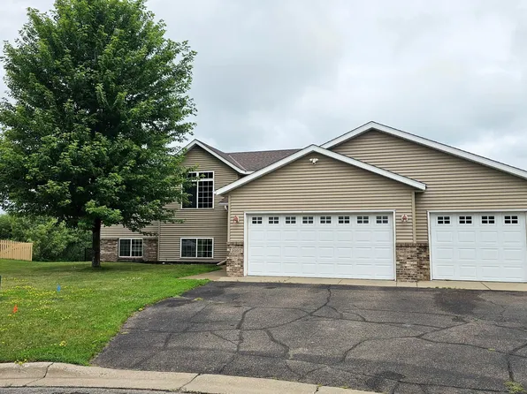 2019 Martini Dr, Sauk Rapids, MN 56379