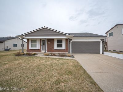 1176 Meadowview Dr, Waterford, MI, 48327
