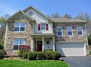 417 Highbanks Valley Ct, Newark, OH 43055