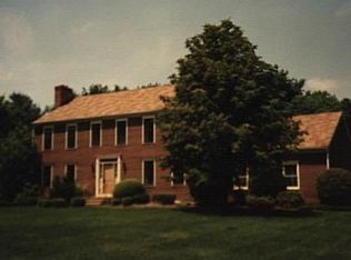 58 N Cedar Rd, Fairfield, CT 06430