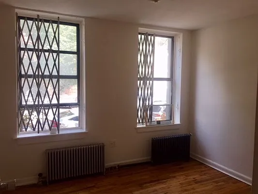 Rented by Camelot Realty Group | media 2