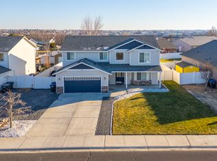 833 W Polo Ridge Dr, Moses Lake, WA 98837