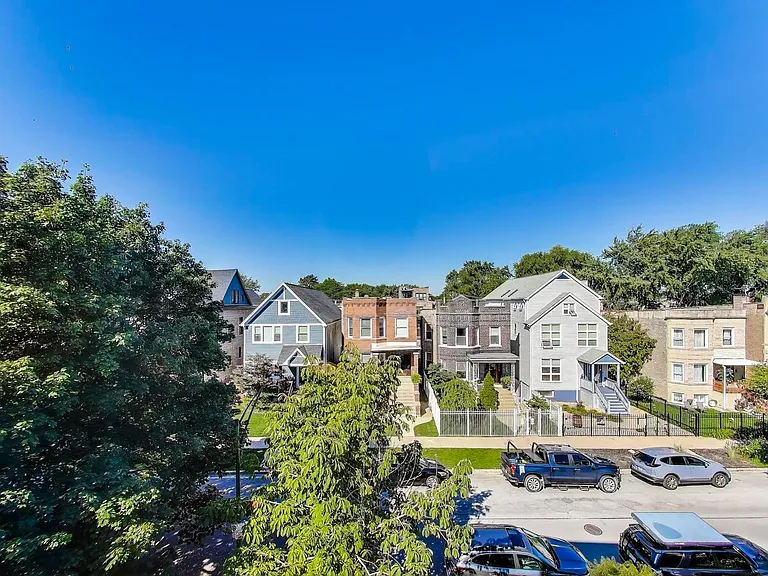 2733 N Mozart St #3 — Photo 5