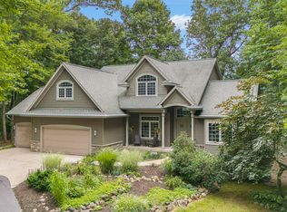 10720 Stegman Creek Dr NE, Rockford, MI 49341