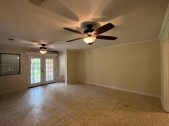 5th image of 4622 Janssen Dr