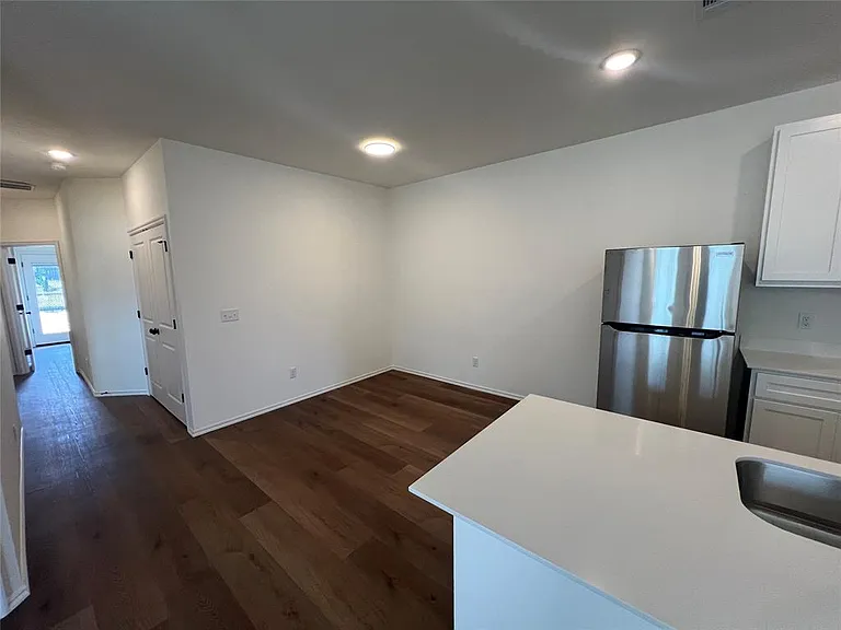 206 Mason Ct — Photo 5