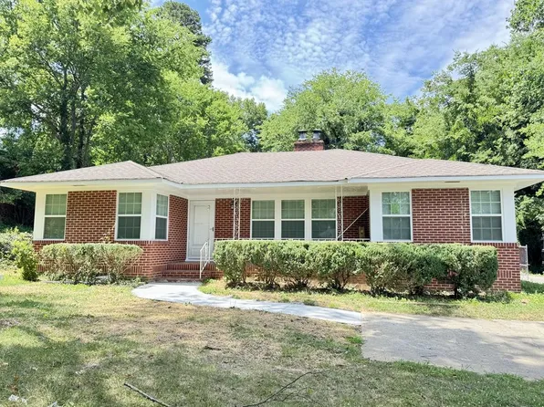 1112 Lakemont Dr, Dalton, GA 30720