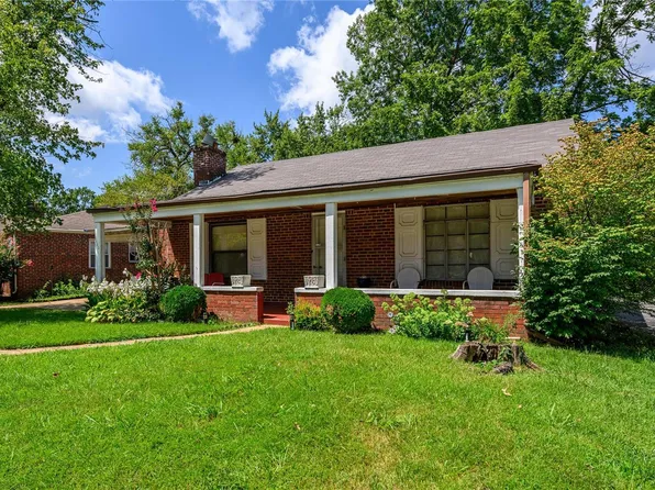 1063 Raisher Dr, Saint Louis, MO 63130