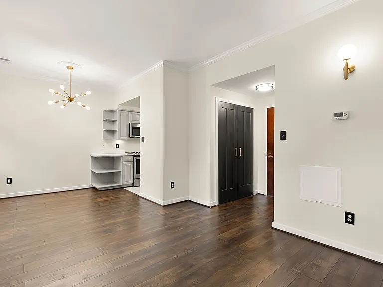 2114 N St NW #15 — Photo 7