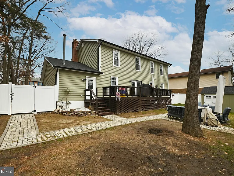 6431 Forest Rd — Photo 42