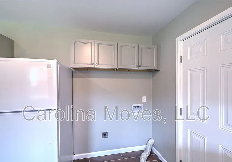 130 Pleasant Dr #A — Photo 10