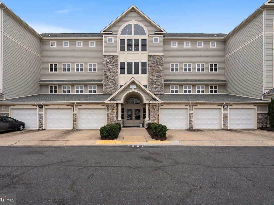 1641 Ladue Ct #108